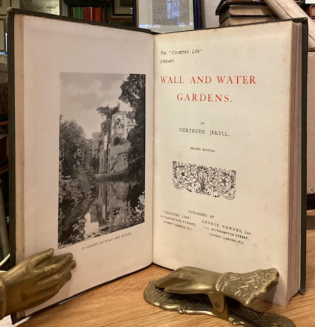Wall and Water Gardens. The Country Life Library