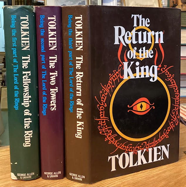The Lord of the Rings : The Fellowship of the Ring. The Two Towers. The Return of the King. in 3 volumes