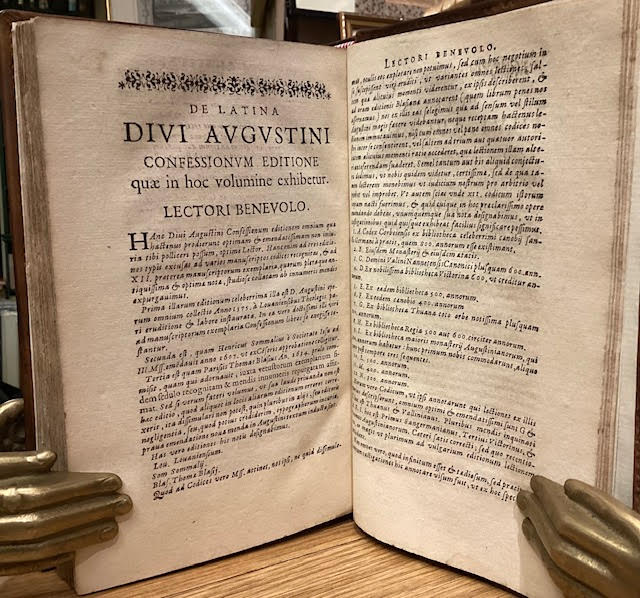 Les Confessions de S. Augustin, Traduites en Francois Avec le Latin a coste, reueu & corrige exactement sur douze anciens Manuscrits, & des Notes a la fin, ou l'on rend raison des principales corrections.