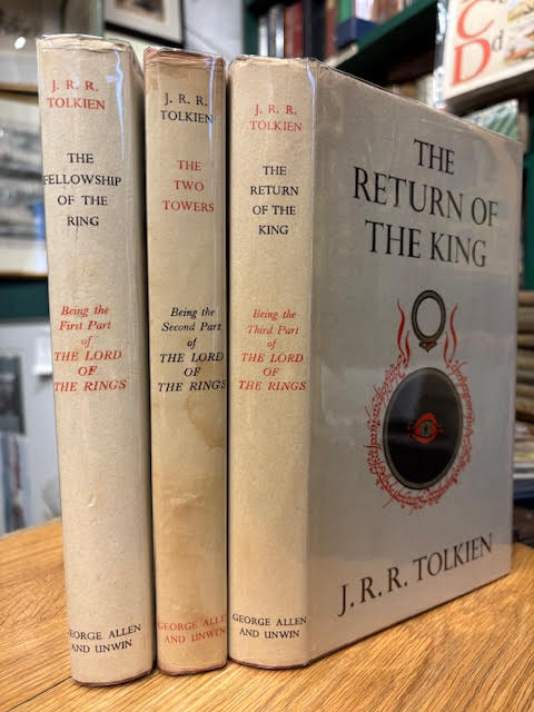The Lord of the Rings : The Fellowship of the Ring. The Two Towers. The Return of the King. In three volumes complete