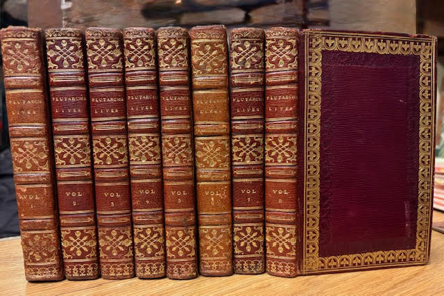 Plutarch's Lives. Translated from the Original Greek; with Notes, Critical and Historical; And a New Life of Plutarch. In 8 volumes.
