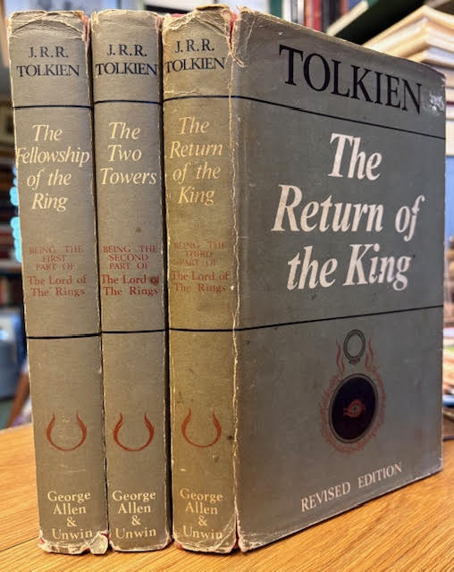 The Lord of the Rings : The Fellowship of the Ring. The Two Towers. The Return of the King. In three volumes complete
